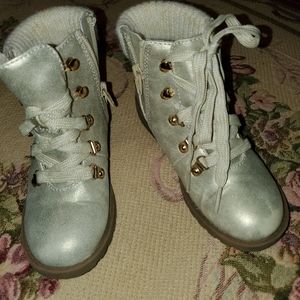 Size 13 girl's shoe boot